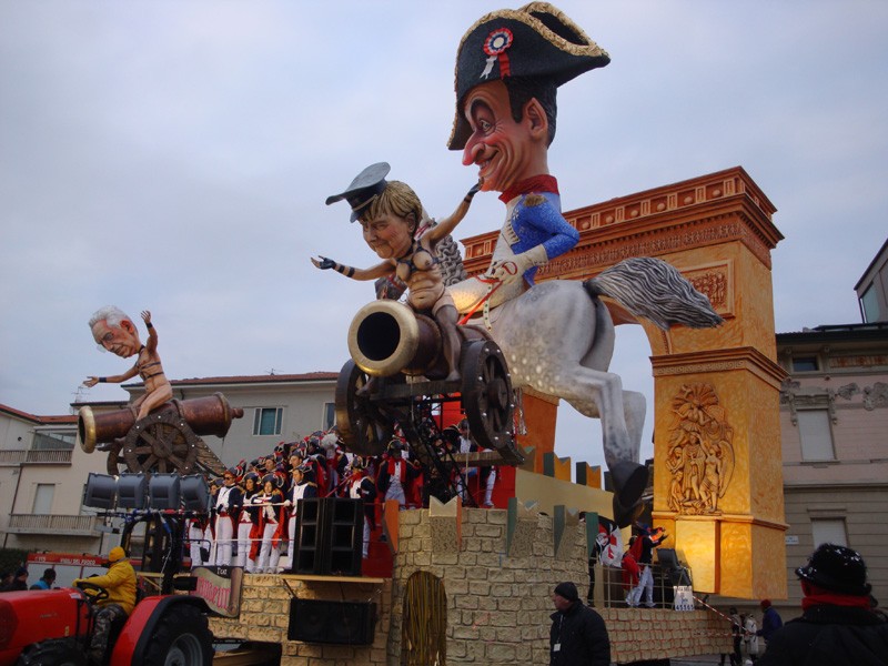 Carnevale di Viareggio 2012