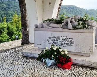 SANT’ANNA DI STAZZEMA: GUIDA COMPLETA TRA MEMORIA, STORIA E MONTAGNA