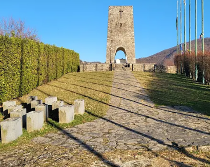 SANT’ANNA DI STAZZEMA: GUIDA COMPLETA TRA MEMORIA, STORIA E MONTAGNA